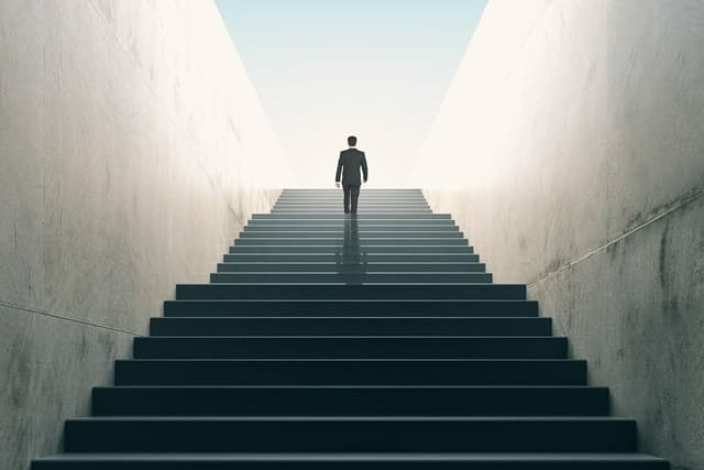A Giant Who Lose Their Grip On The Market: A Case of PT. Sariwangi